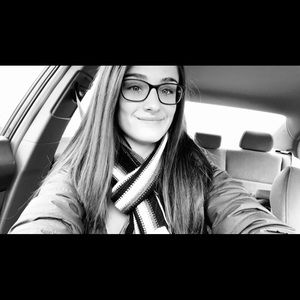 Meet your Posher, Marisa